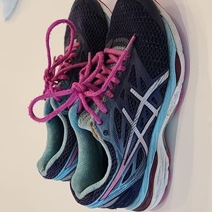 Asics Gel-Cumulus 18 Sneakers